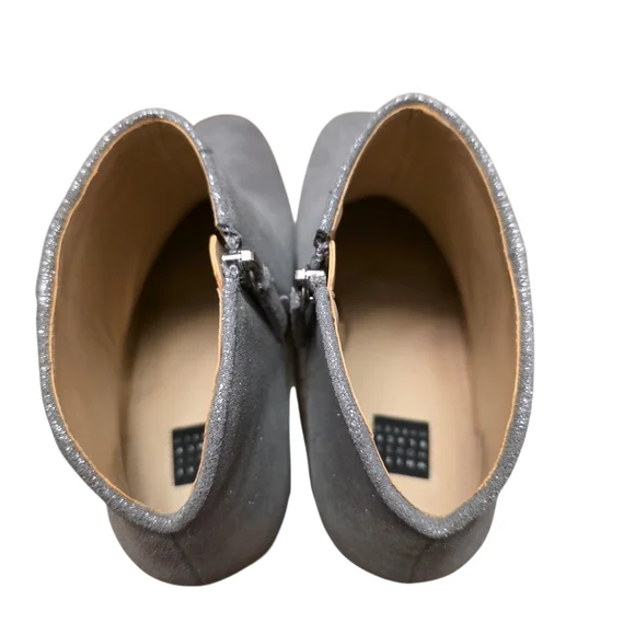 White House Black Market Harper Shimmering Silver Ankle Booties Size 8 1/2 - Picture 6 of 10